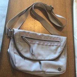 Lululemon commuter bag - Grey/silver